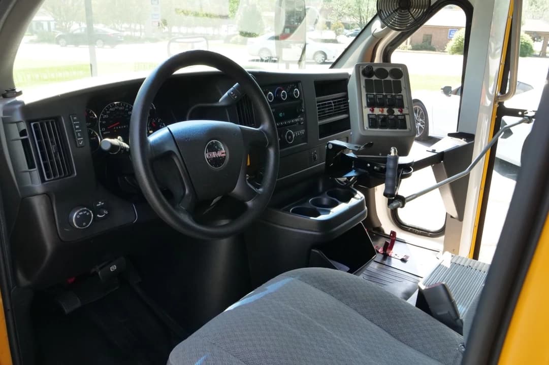 2011 GMC Savana ADA School Bus - Image 12