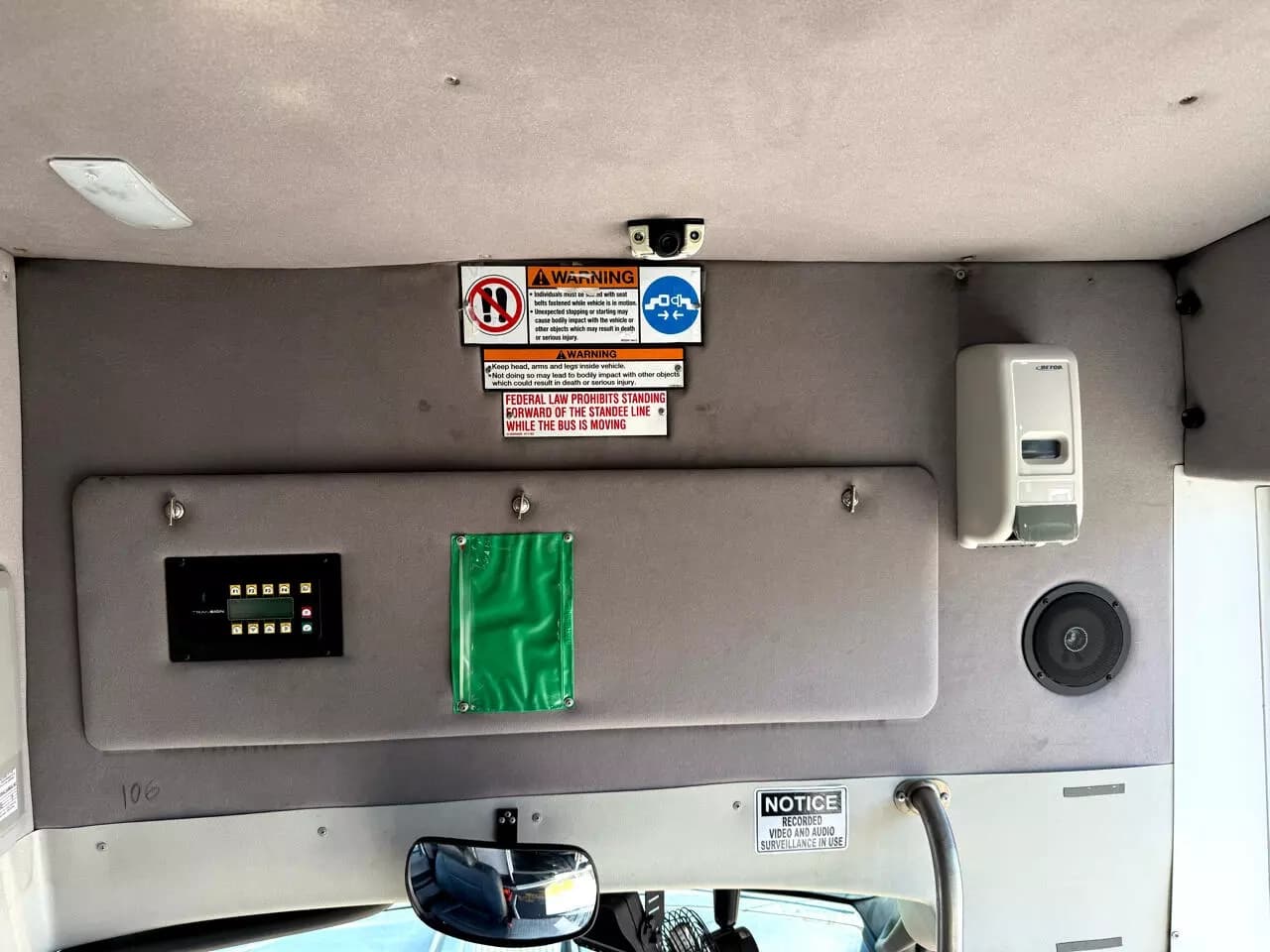 2019 Ford F550 ADA Shuttle Bus - Image 17