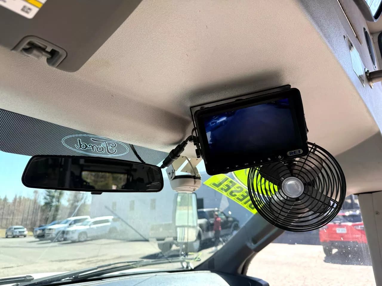 2019 Ford F550 ADA Shuttle Bus - Image 28