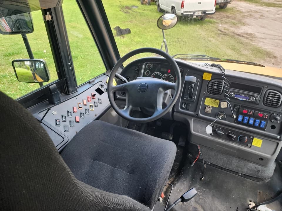 2012 Thomas Built School Bus - Image 6