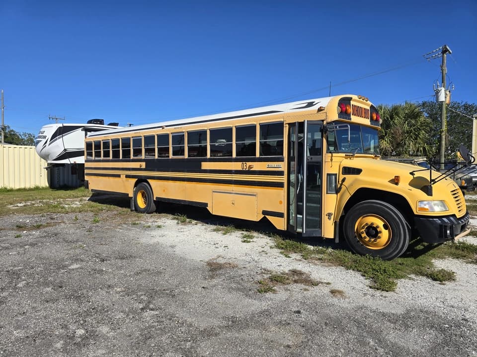 2011 Blue Bird Vision School Bus - Image 2