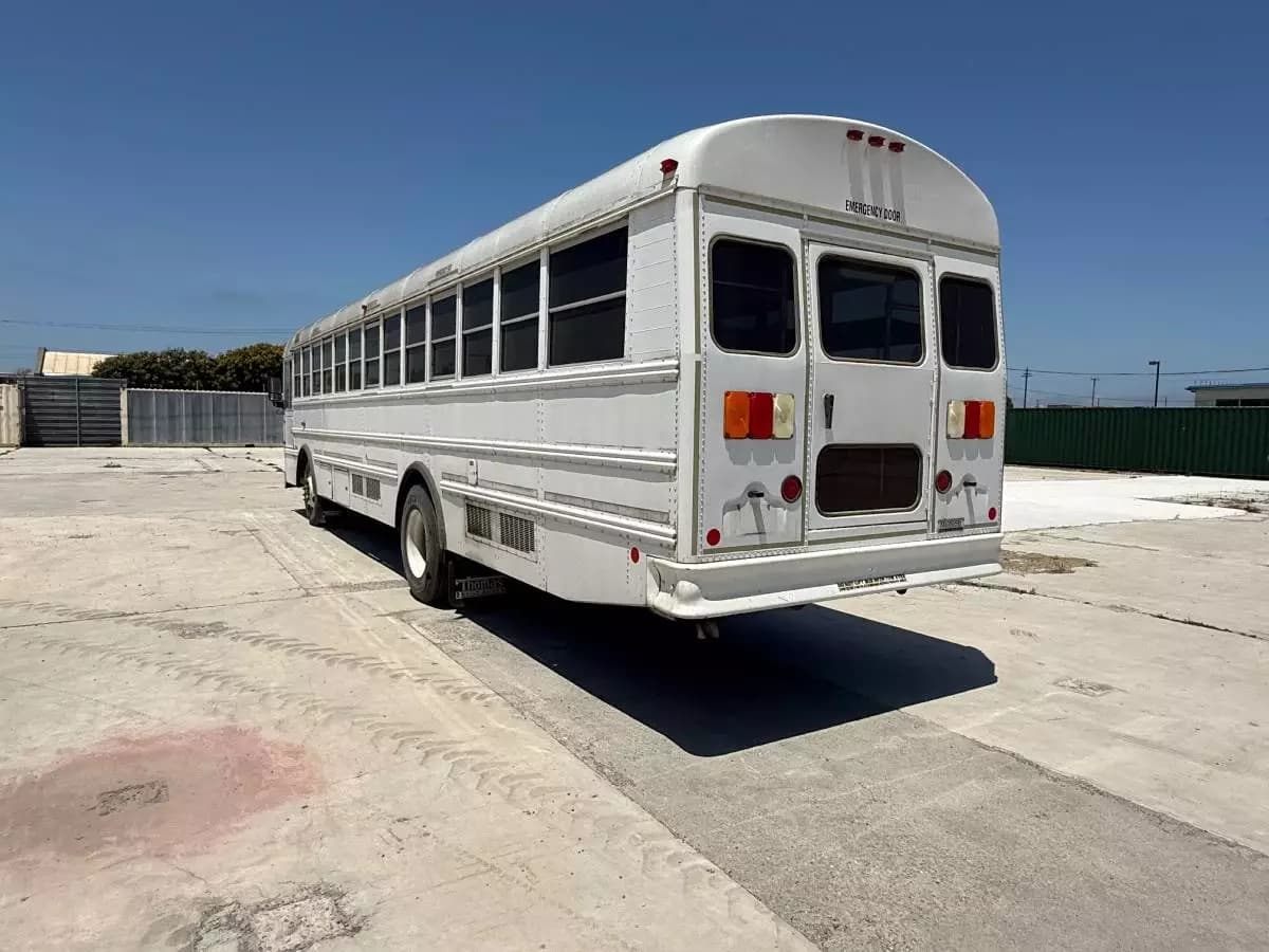 2013 Thomas Built Flat Nose Activity Bus - Image 15