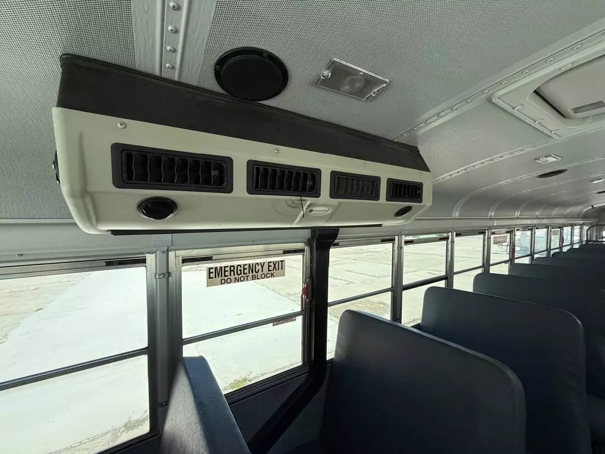 2013 Thomas Built Flat Nose Activity Bus - Image 8