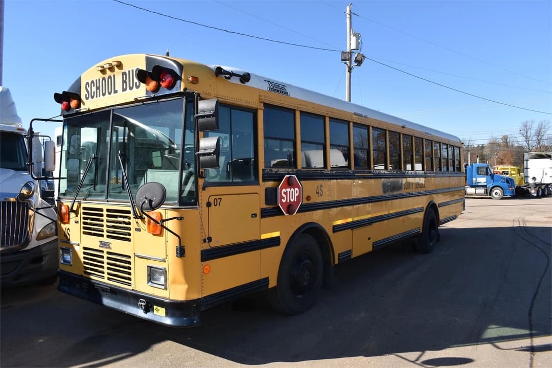 2007 Thomas Built Saf-T-Liner School Bus - Image 1
