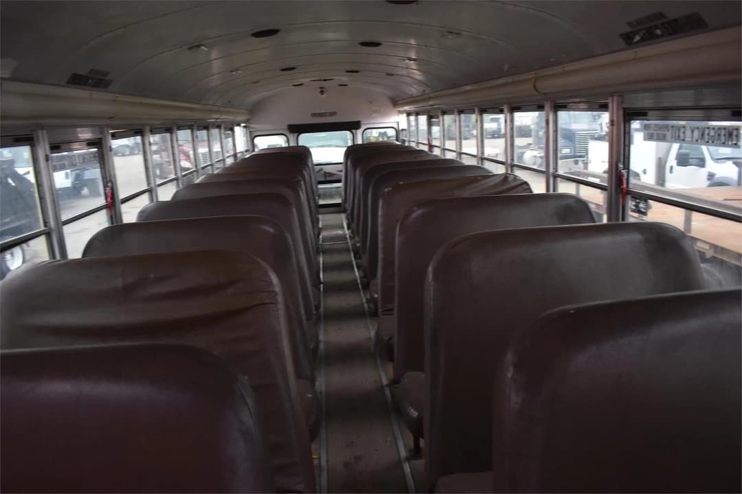 2007 Bluebird Vision School Bus - Image 5