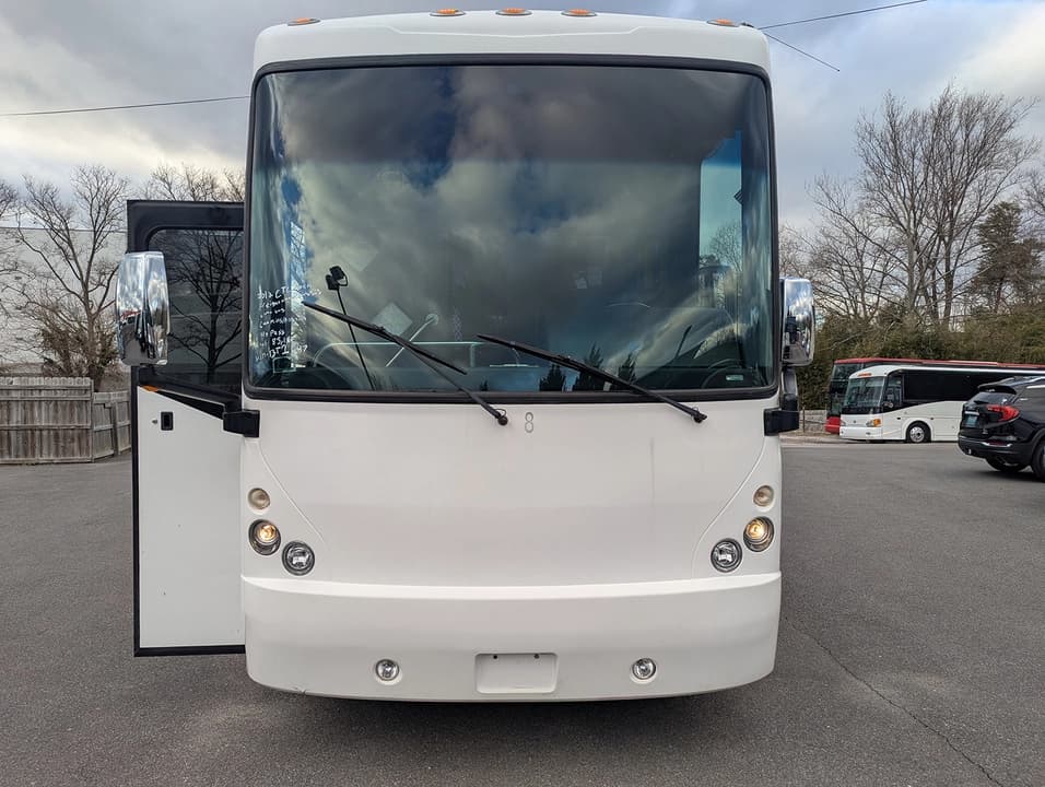 2013 Freightliner CT Customs  Limo Bus - Image 5