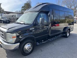 2015 Turtle Top Ford E350 bus