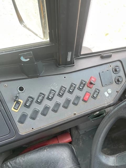 2013 Freightliner Dog Nose School Bus - Image 9