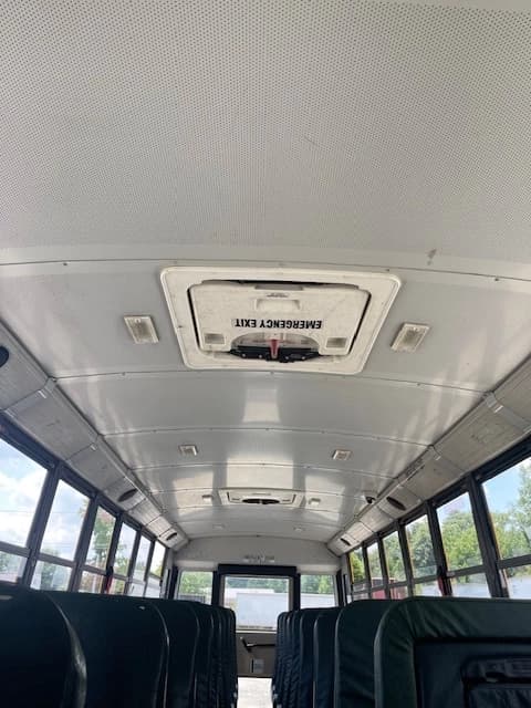 2013 Freightliner Dog Nose School Bus - Image 24