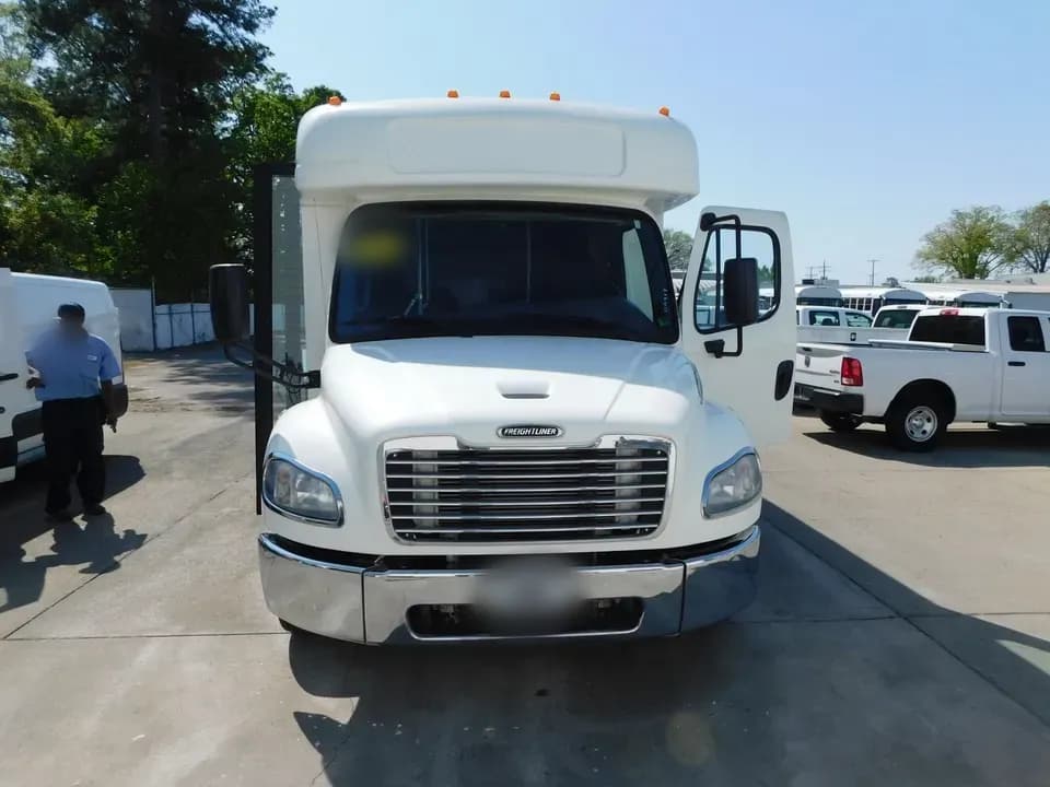 2014 Freightliner M2 Shuttle Bus - Image 2