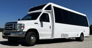 2018 Ford E450 bus