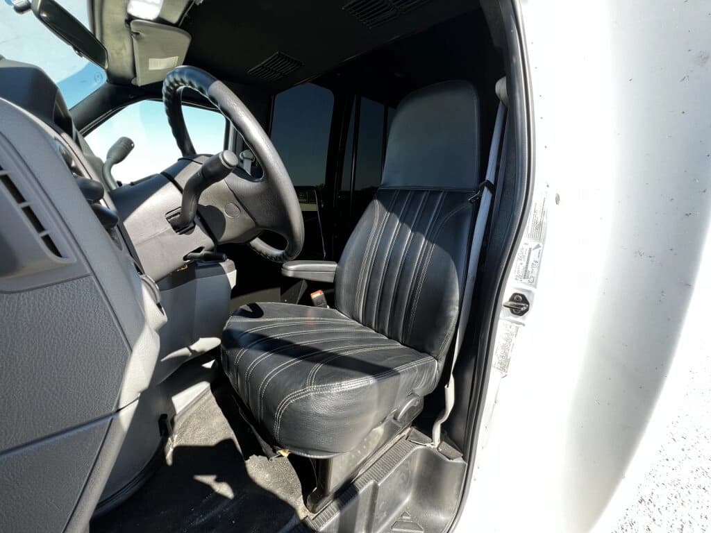2018 Ford E450 Spirit Shuttle Bus - Image 6