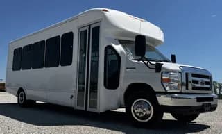 2019 Ford E450 bus