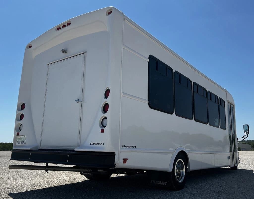 2019 Ford E450 Starcraft Shuttle Bus - Image 4
