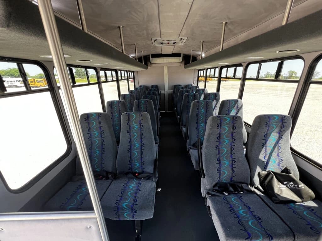 2019 Ford E450 Starcraft Shuttle Bus - Image 6