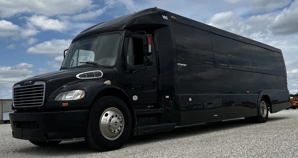 2016 Freightliner M2 Shuttle Bus - Image 2