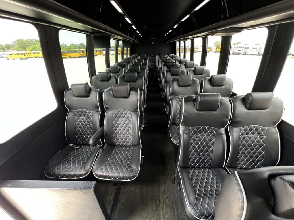 2016 Freightliner M2 Shuttle Bus - Image 8