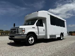 2012 Ford E450 bus