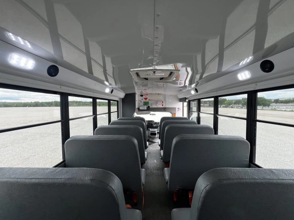 2016 Ford E450 Collins School Bus - Image 6