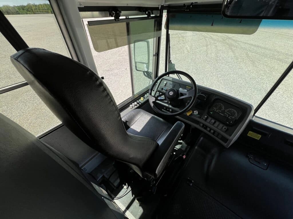 2013 Thomas Built FE Activity Bus - Image 8