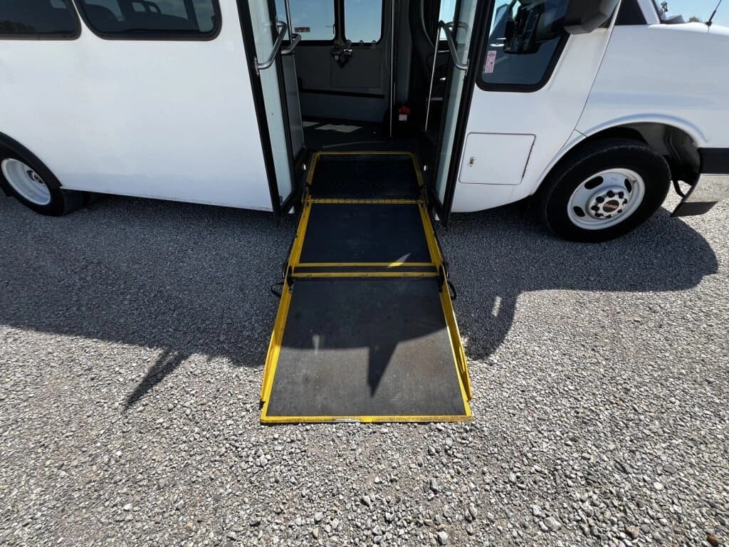 2019 Chevrolet Arboc Shuttle Bus - Image 5