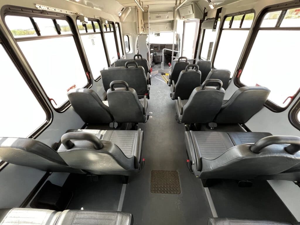 2019 Chevrolet Arboc Shuttle Bus - Image 8