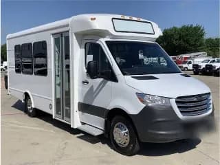 2021 Freightliner Sprinter 3500XD bus