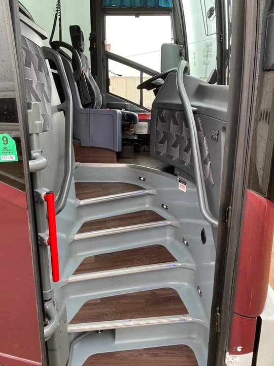 2018 Van Hool CX45 Coach - Image 4