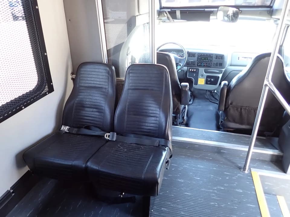2008 Glaval Bus Concorde II Cutaway - Image 12