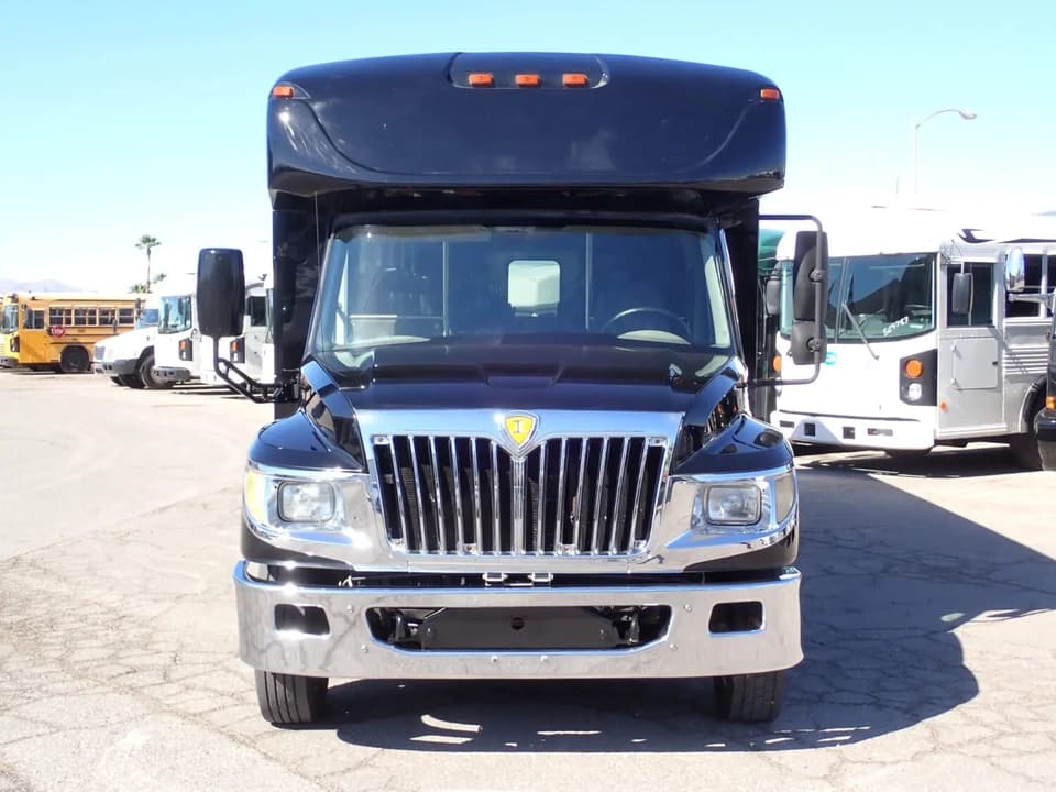 2013 International Starcraft Allstar XL Shuttle Bus - Image 2