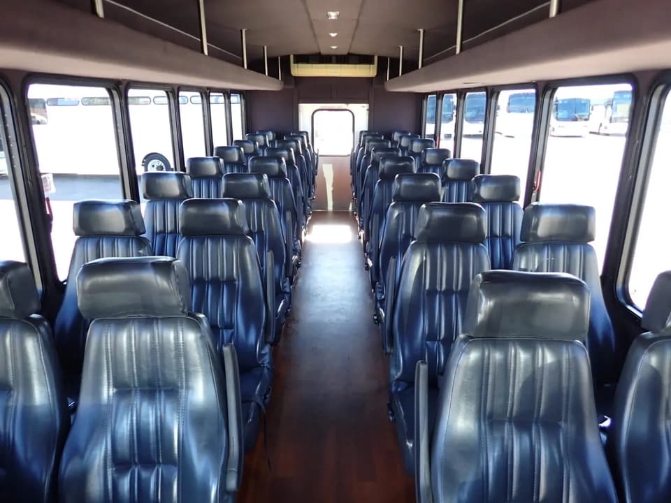 2013 International Starcraft Allstar XL Shuttle Bus - Image 9