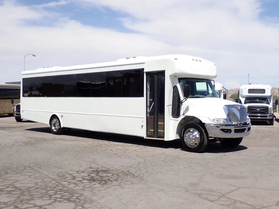 2017 International Starcraft Allstar XL Shuttle Bus - Image 1