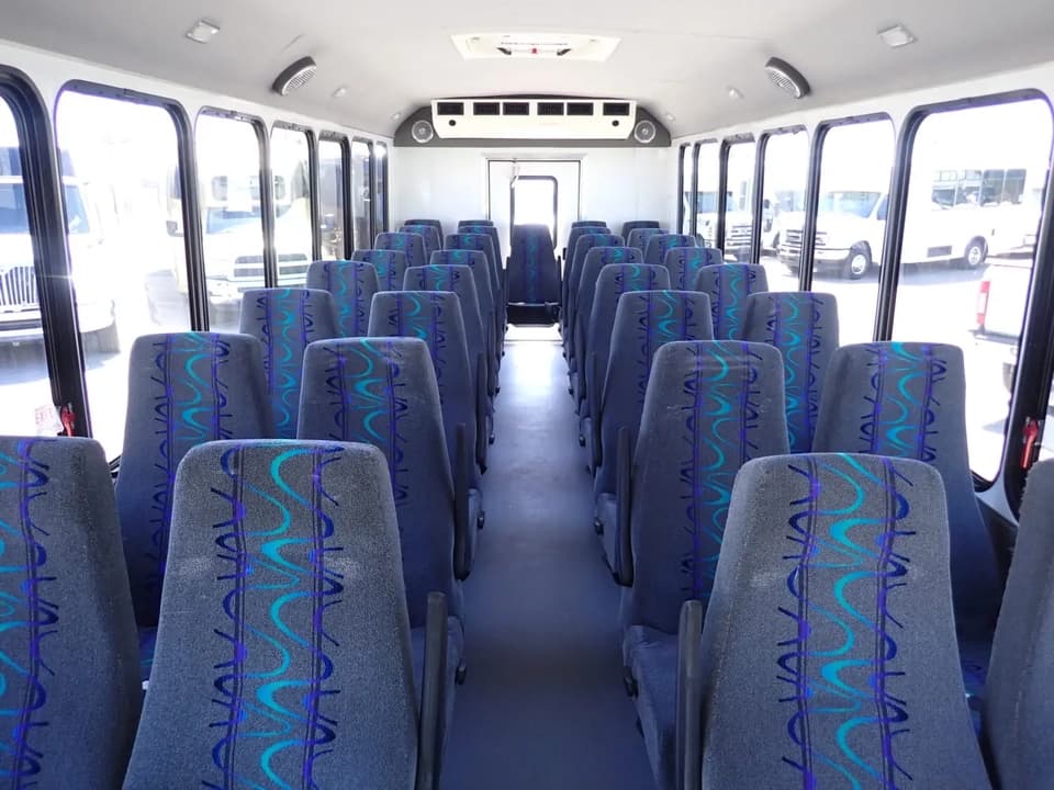 2012 Ford ElDorado Aero Elite Shuttle Bus - Image 9