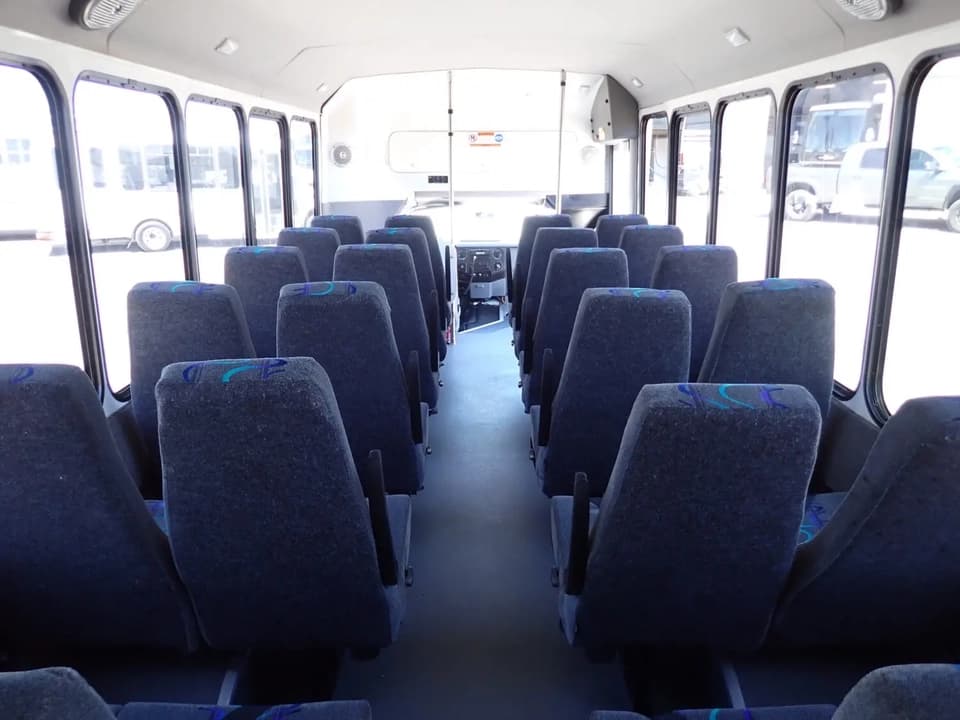 2012 Ford ElDorado Aero Elite Shuttle Bus - Image 10