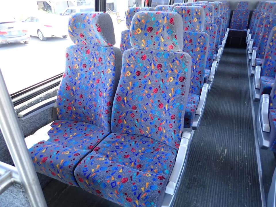 2006 International Krystal Koach K38 Shuttle Bus - Image 6