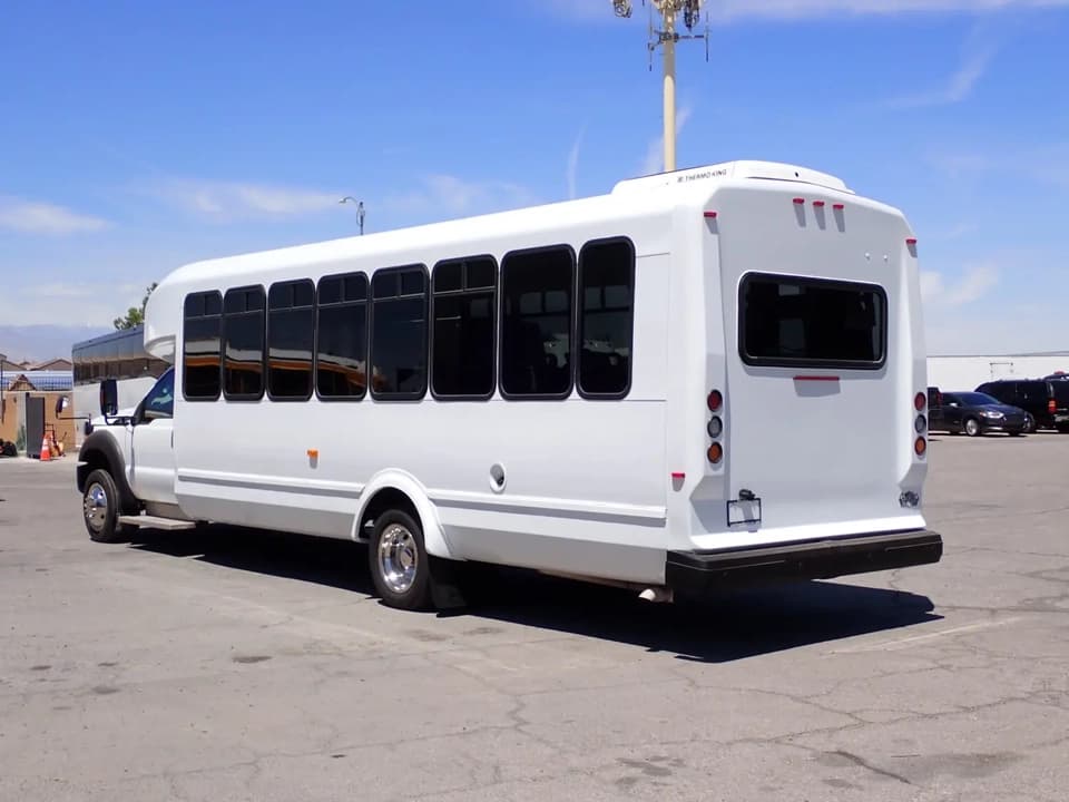 2016 Ford ElDorado Aero Elite ADA Shuttle Bus - Image 5