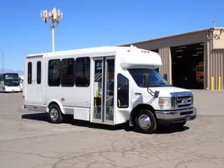 2016 Ford Aerotech bus