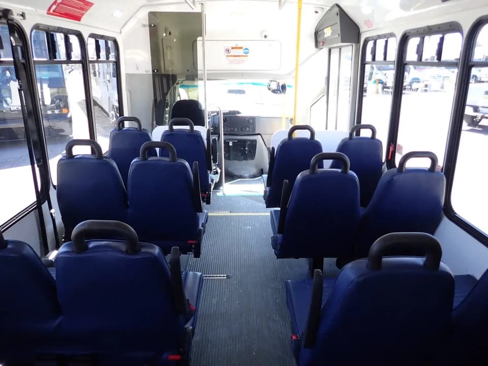 2016 Ford ElDorado Aerotech ADA Shuttle Bus - Image 9