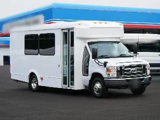 2019 Ford Universal bus