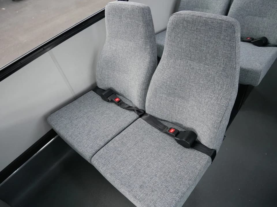 2019 Ford Glaval Universal Shuttle Bus - Image 9