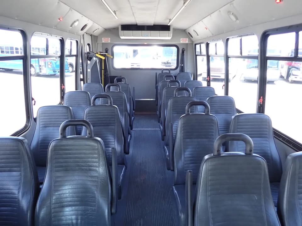 2016 Ford EC II Elkhart Coach Shuttle Bus - Image 7