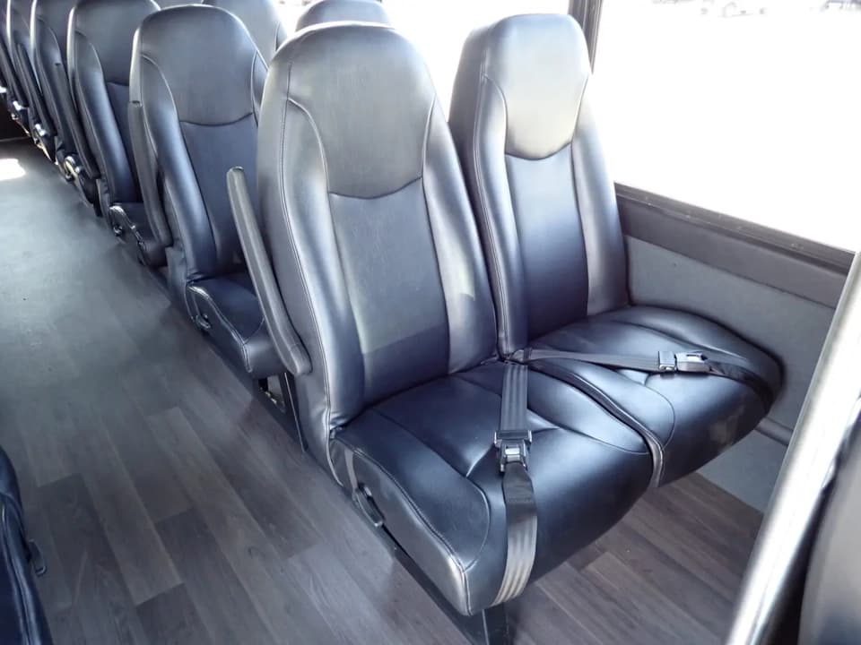 2019 Ford Starcraft Allstar MVP Shuttle Bus - Image 7