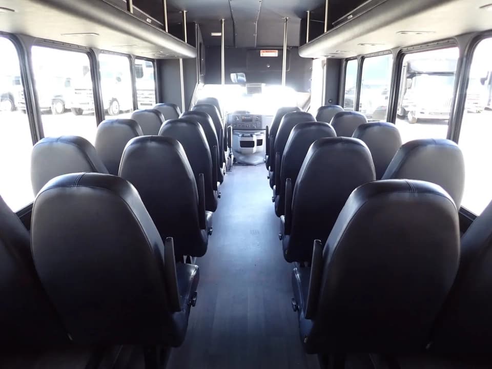 2019 Ford Starcraft Allstar MVP Shuttle Bus - Image 9