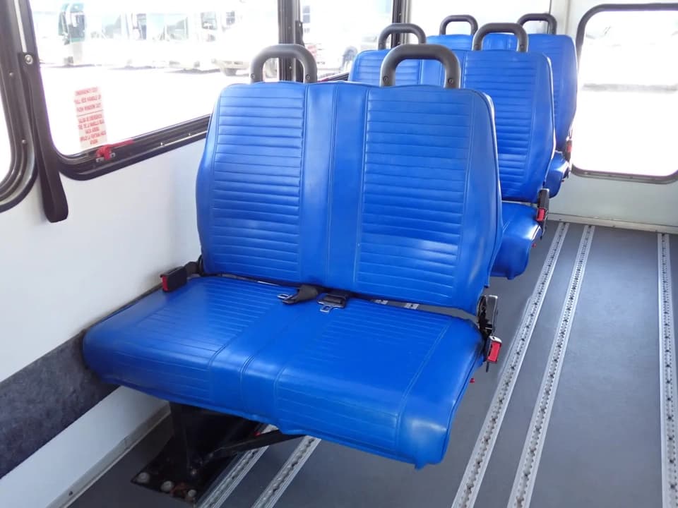 2015 Chevrolet Glaval Titan II Shuttle Bus - Image 6