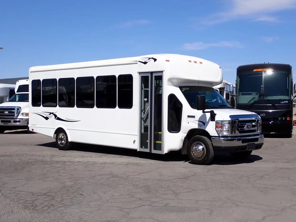 2019 Ford Starcraft Allstar MVP Shuttle Bus - Image 1