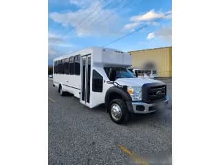 2014 Ford F550 bus