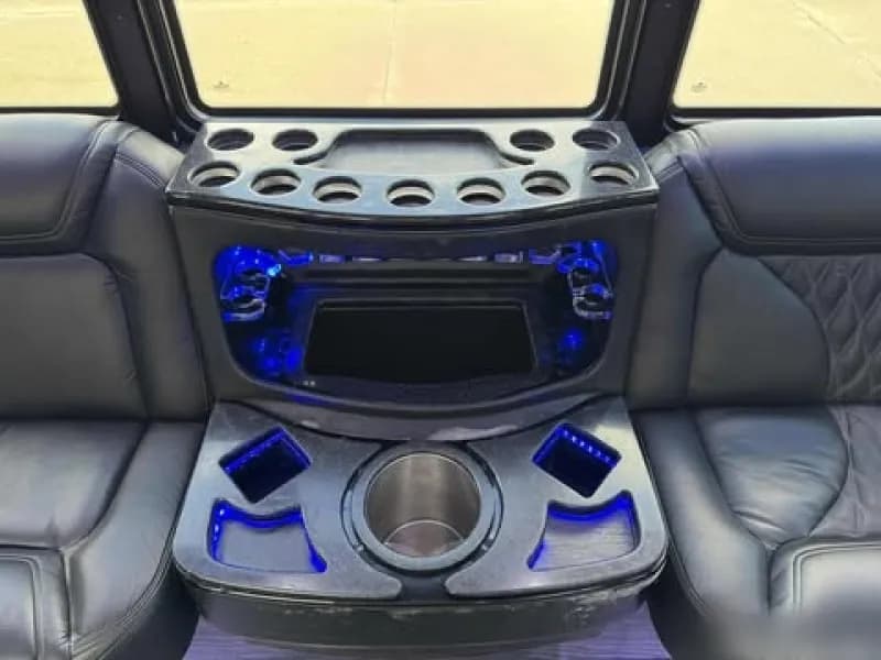 2016 Ford E450 Party Bus - Image 14
