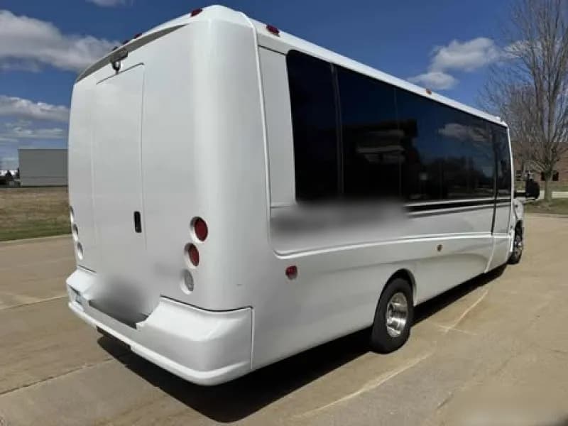 2016 Ford E450 Party Bus - Image 4