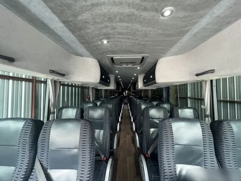 2015 Van Hool C2045 Motorcoach - Image 5