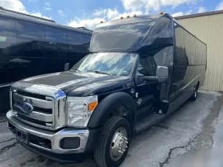 2015 Ford F-550 bus
